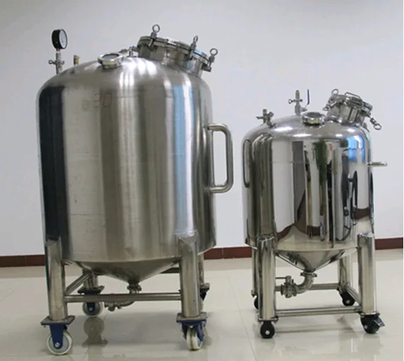 Mobile stainless steel storage tank